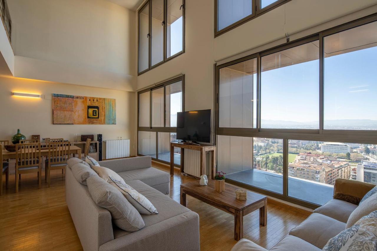Atico Granada, Penthouse, 18-19th Floor, Centre, Views, Terrace, Free Parking Apartment Granada