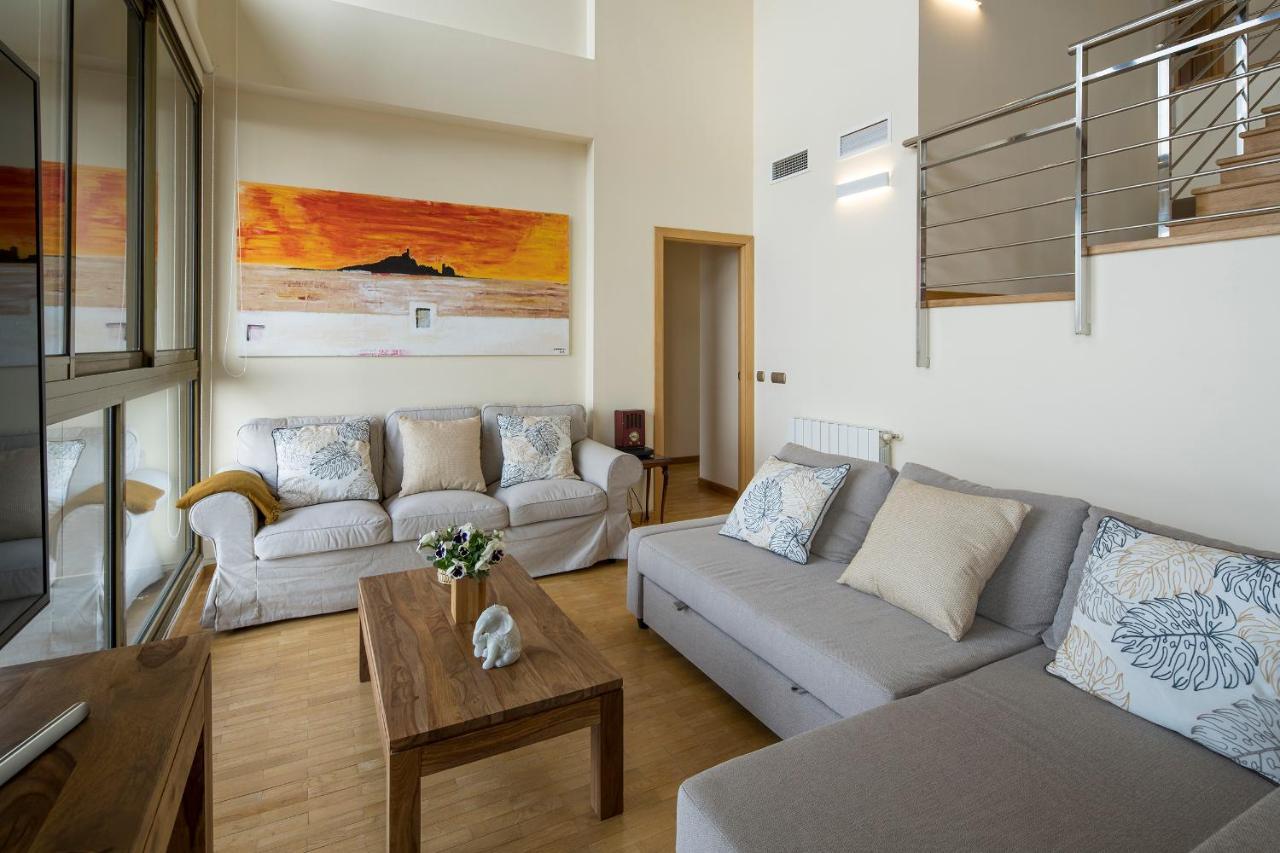 Atico Granada, Penthouse, 18-19th Floor, Centre, Views, Terrace, Free Parking * Grenade